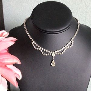 💎 Rhinestone garland choker necklace w teardrop.